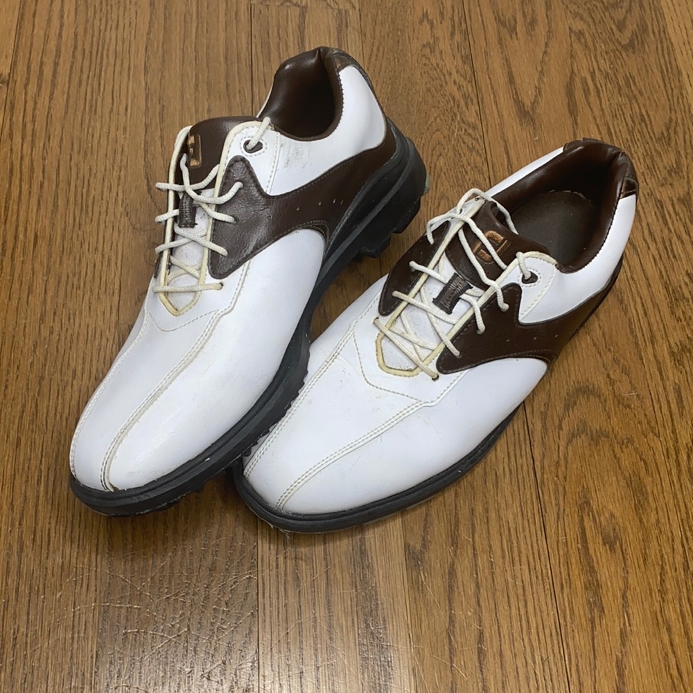 Footjoy men’s classic golf shoes